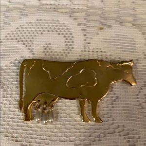 Vintage JJ cow brooch